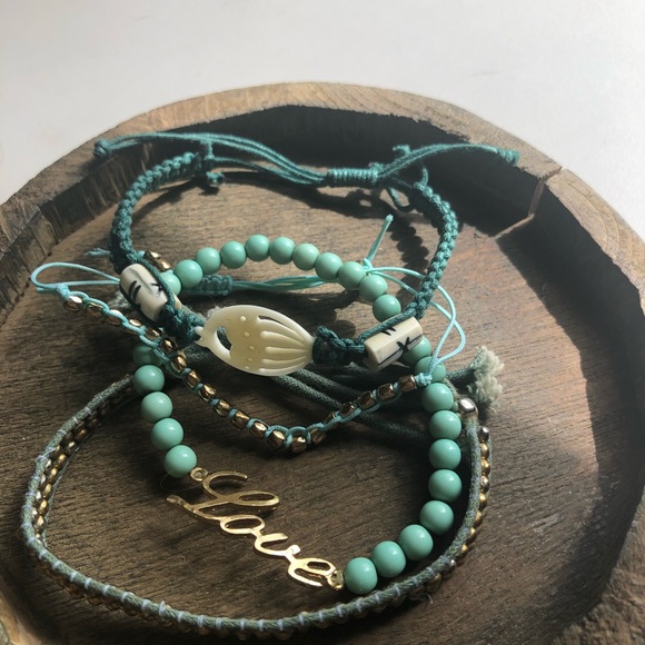 Set of 4 bracelets - Picture 2 of 2